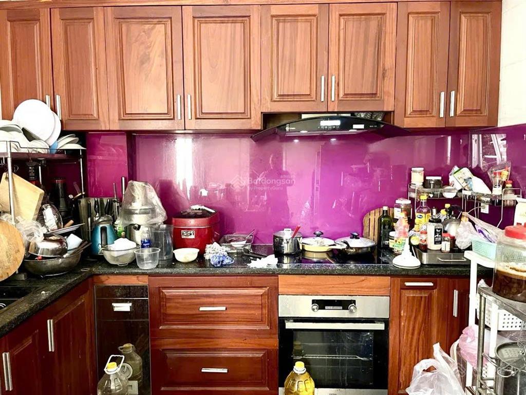 Lô góc 3 tầng kinh doanh  kiệt ô tô nguyễn chí thanh  106m  ngang 9,8m  giá 16 tỷ