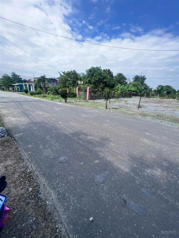 Đất bàu bàng ngang 10m 500m2 có sẵn 100m2 thổ cư sổ sẵn