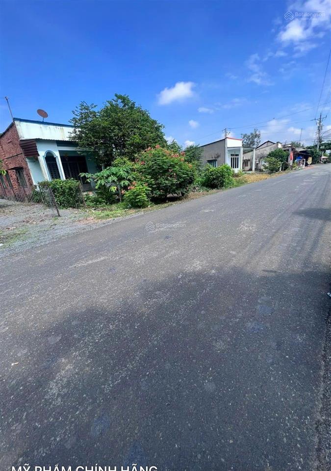 Đất bàu bàng ngang 10m 500m2 có sẵn 100m2 thổ cư sổ sẵn