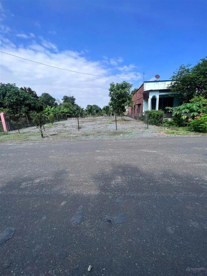 Đất bàu bàng ngang 10m 500m2 có sẵn 100m2 thổ cư sổ sẵn