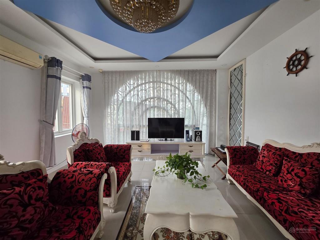 Nhà 5 tầng  5pn  hẻm ô tô 4m  nở hậu tài lộc  gần lê văn thịnh  chỉ 9.69 tỷ!