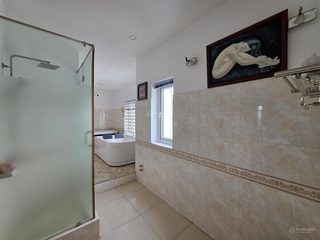 Nhà 5 tầng  5pn  hẻm ô tô 4m  nở hậu tài lộc  gần lê văn thịnh  chỉ 9.69 tỷ!