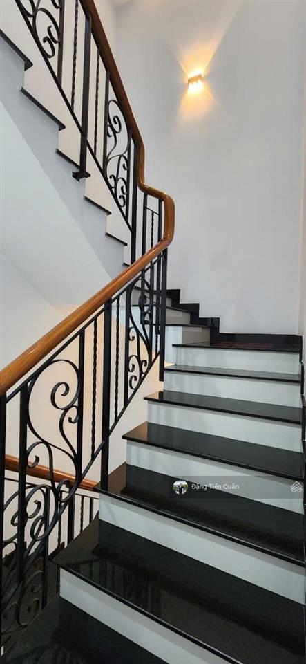 Nhà 3 tầng compound cát lái  đường 12m, full nội thất  ở ngay hoặc mở văn phòng  giá chỉ 10.2 tỷ