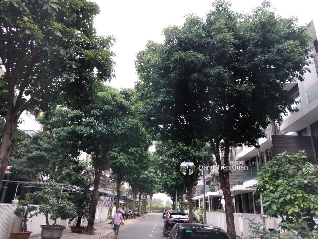 Bán nhà phố 3 tầng citi bella 1, dt 83.2m2, ngang 5.2m, 2 mặt trước sau, 4 pn, 5 wc, 10.1 tỷ