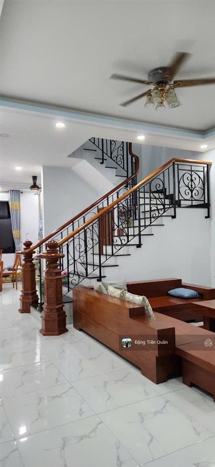 Bán nhà phố 3 tầng citi bella 1, dt 83.2m2, ngang 5.2m, 2 mặt trước sau, 4 pn, 5 wc, 10.1 tỷ