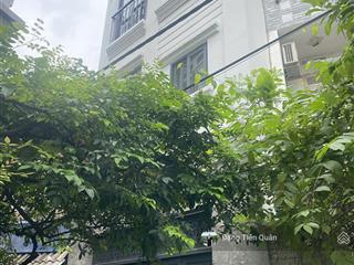 Nhà 3 tầng  10 căn hộ dịch vụ  dòng tiền 50tr/tháng  sát mặt tiền lê văn thịnh  giá chỉ 10.8 tỷ