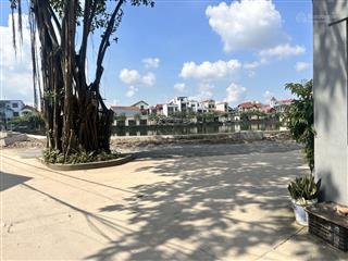 Bán đất lô góc , lại ốc, long hưng  văn giang  hưng yên, ôtô đỗ trước đất đường thông