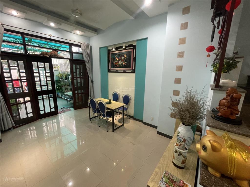 Cho thuê nhà 4 tầng hẻm lê thánh tôn, siêu trung tâm nha trang, sát vincom