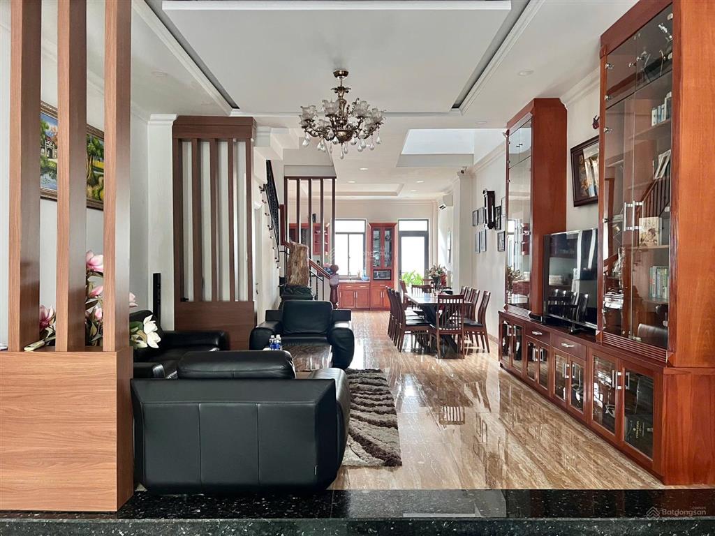 Bán nhà mặt tiền kinh doanh vcn phước hải  sổ đỏ  gần sông