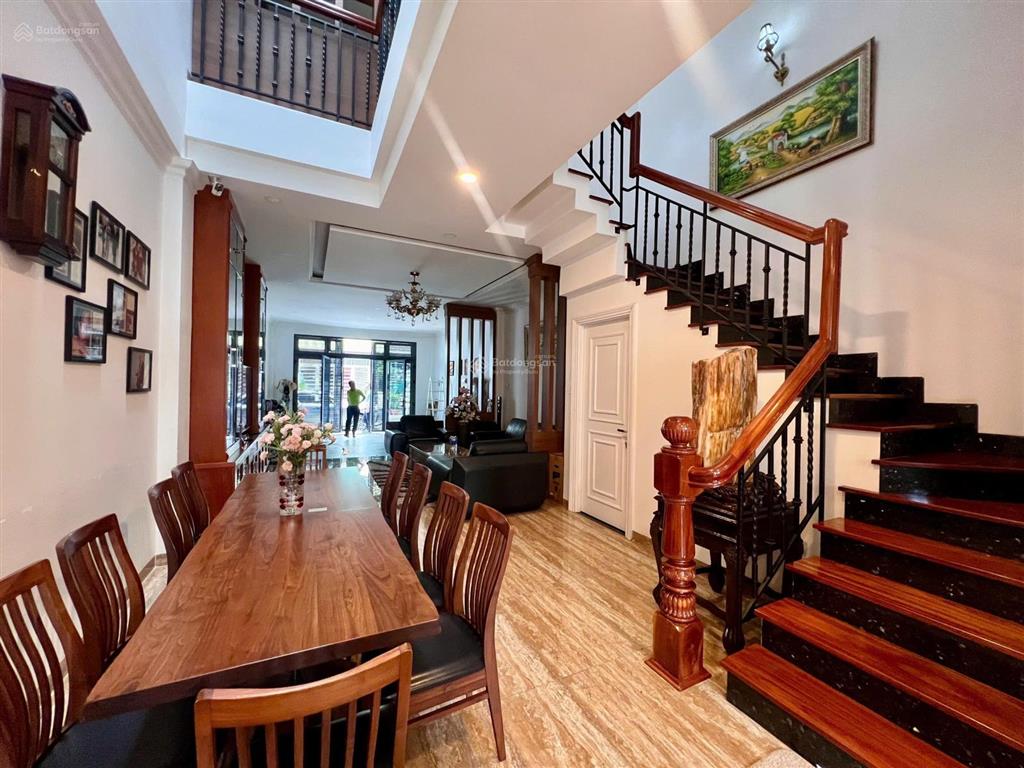 Bán nhà mặt tiền kinh doanh vcn phước hải  sổ đỏ  gần sông