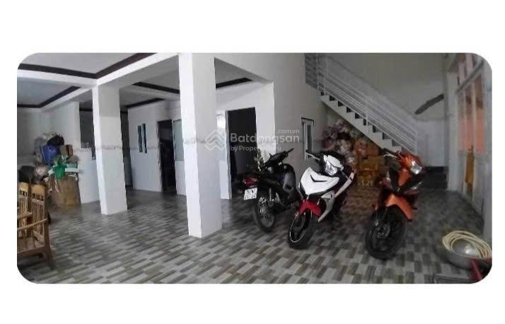 Bán nhà mặt tiền đường đoàn thị điểm, gần biển, gần chợ đầm