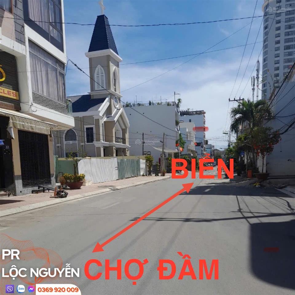 Bán nhà mặt tiền đường đoàn thị điểm, gần biển, gần chợ đầm