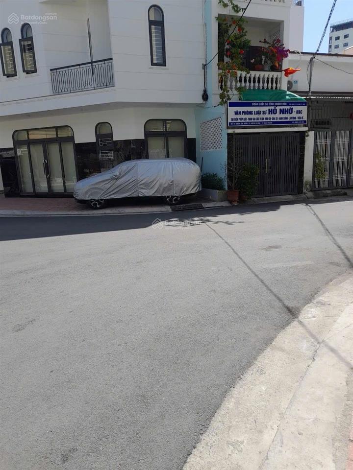 Bán nhà mặt tiền đường đoàn thị điểm, gần biển, gần chợ đầm