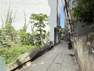 Bán đất  lô góc 3 mặt thoáng, gần ga ngọc hồi. giá chỉ 5.xx tỷ, có ngay 63m2