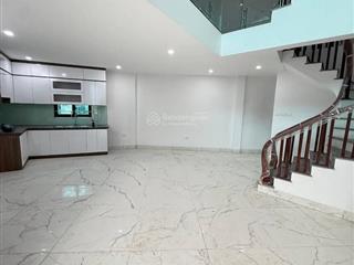 Cơ hội sở hữu căn hộ mới xây 4 tầng, dt 41m2, dtsd 71m2, giá chỉ nhỉnh 5 tỷ nhà mới kính koong