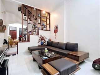 Nhà 4 tầng  phân lô ô tô tránh đại từ, đại kim, nhà đẹp tặng full nội thất!