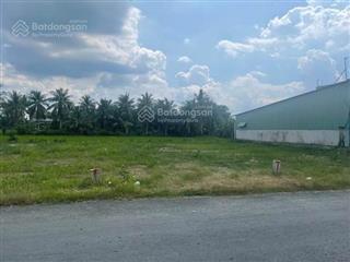 Bỏ 650tr  ôm đất vị trí vàng gò công  đ nguyễn trọng dân  shr 100m2  sang tên ngay