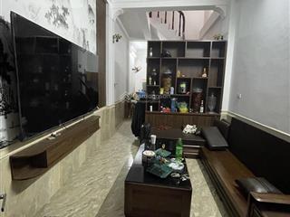 Nhà lô góc 42m2 phú đô, nhỉnh 7 tỷ  thoáng mát, tràn ngập ánh sáng