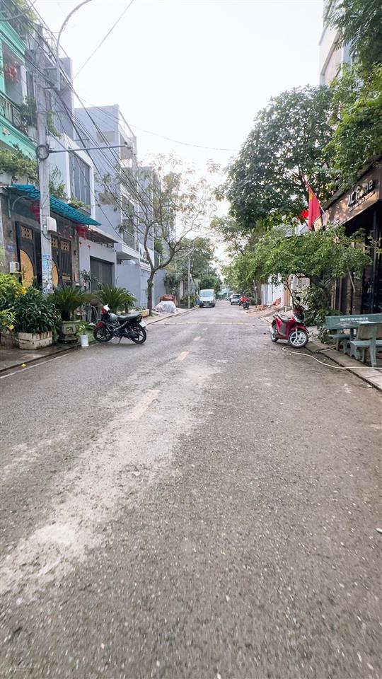 Nhà 4 tầng 60m2, kế lê văn việt, khu sầm uất, xe hơi vi vu. hơn 6 tỷ, cực hiếm, tăng nhơn phú, q9