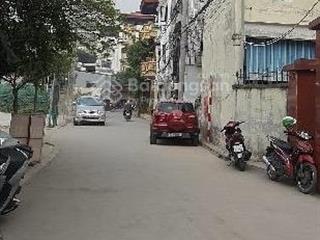 Thụy phương  ô tô tránh  lô góc. gần học viện tài chính, học viện cảnh sát... dt 37 m2  5 tầng
