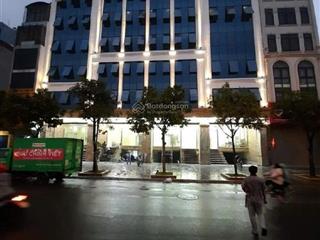 Toà văn phòng mặt phố trần vỹ, cầu giấy  2 mặt tiền  vỉa hè siêu rộng.
* 136 m2  9 tầng