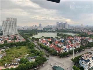Chung cư view hồ thành phố giao lưu.
* 72 m2  3 ngủ, 2 vs, khách, bếp, 2 logia.