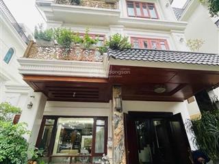 Siêu biệt thự resco phạm văn đồng  ở đẳng cấp  thang máy  full nội thất. dt 284 m2