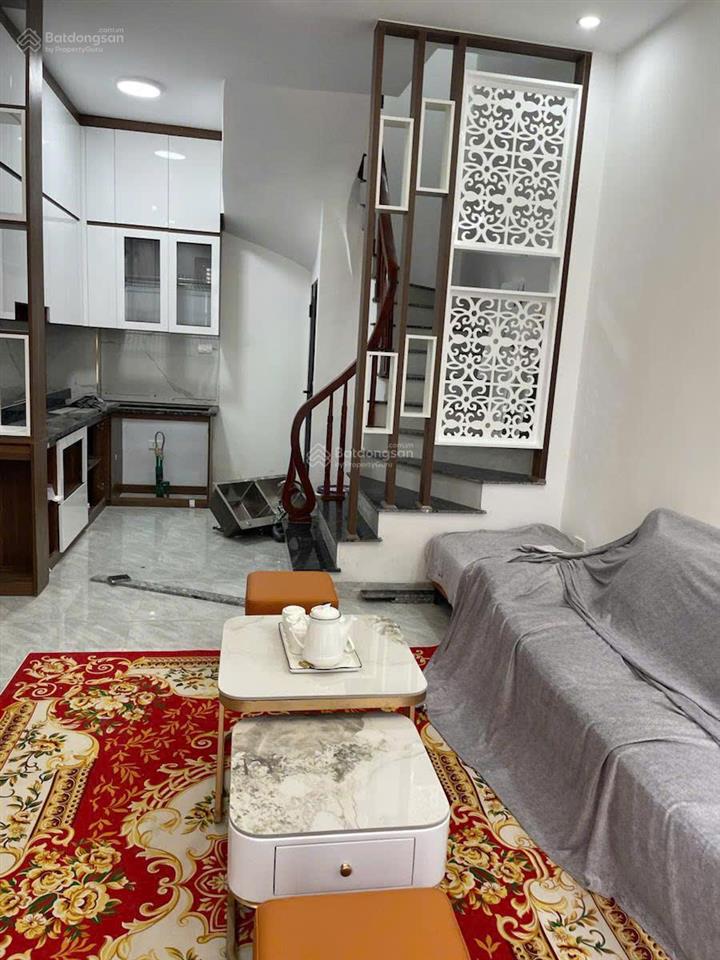 Bán nhà cầu giấy không ngập 42m 8.6 tỷ ngõ thông gần ô tô 7 tầng xây mớ