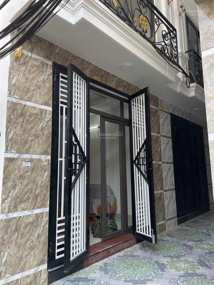 Bán nhà cầu giấy không ngập 42m 8.6 tỷ ngõ thông gần ô tô 7 tầng xây mớ