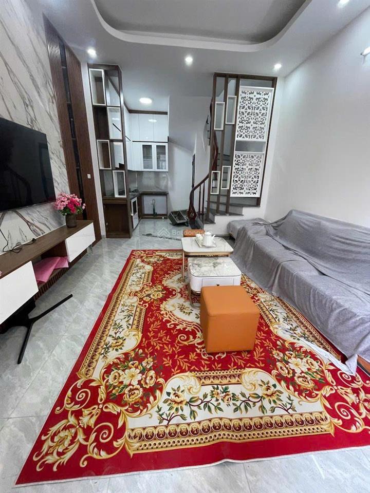 Bán nhà cầu giấy không ngập 42m 8.6 tỷ ngõ thông gần ô tô 7 tầng xây mớ