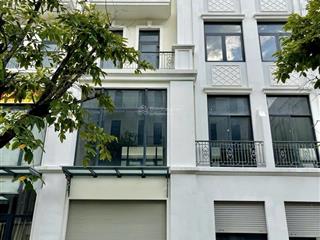 Ngộp tiền bán gấp np 17tỷ btp  84m2  đã có sổ  trục đẹp khu manhattan  ht tầng trệt + l1