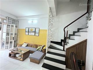Khu yên tĩnh nhà có sân đậu xe hơi sân thượng thoát mát 65m2 dân cư linh đông thủ đức