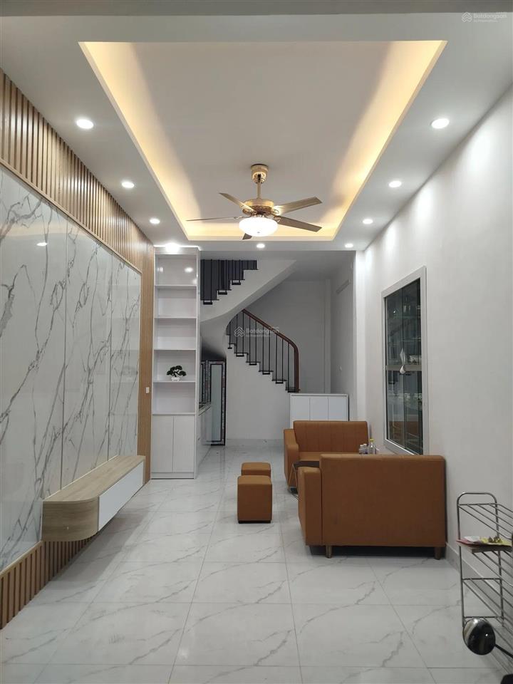Bán nhà riêng hoàng văn thái, tx, dt30m2, vài bước ra mặt phố, dân xây, ngõ thông