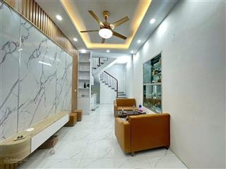Bán nhà rất gần ô tô 30m2, 5 tầng tại hoàng văn thái, khương mai, thanh xuân, giá cực chất 6,9 tỷ