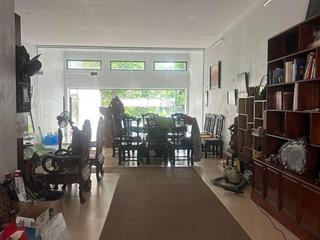 Bán nhà mặt phố trích sài, vỉa hè to, view hồ tây, mặt tiền rộng, kinh doanh tấp nập, 85m2, 65 tỷ