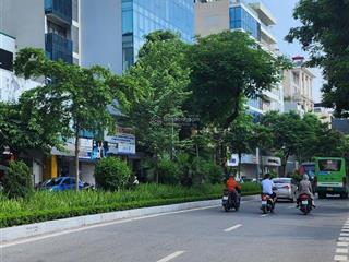 Bán nhà mặt phố lạc long quân tây hồ, 2 mặt tiền, vị trí đẹp, dt 170m 91 tỷ