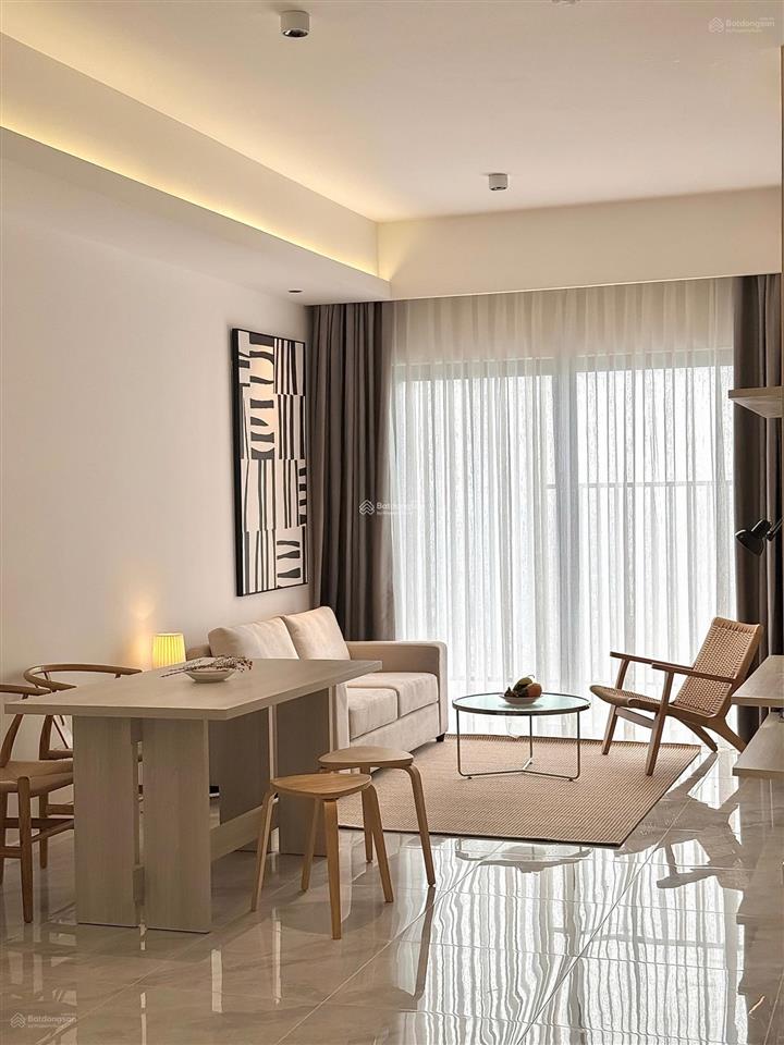 Bán căn hộ 81m2, 5,5 tỷ tại sky center, phổ quang, tân bình, tp.hcm. 0934 704 ***