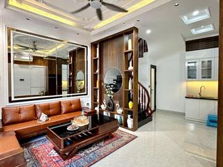 Bán nhà yên hòa cầu giấy,30m2, 5 tầng, 4,6m mặt tiền, nhà mới, nội thất đẹp, xách valy về ở
