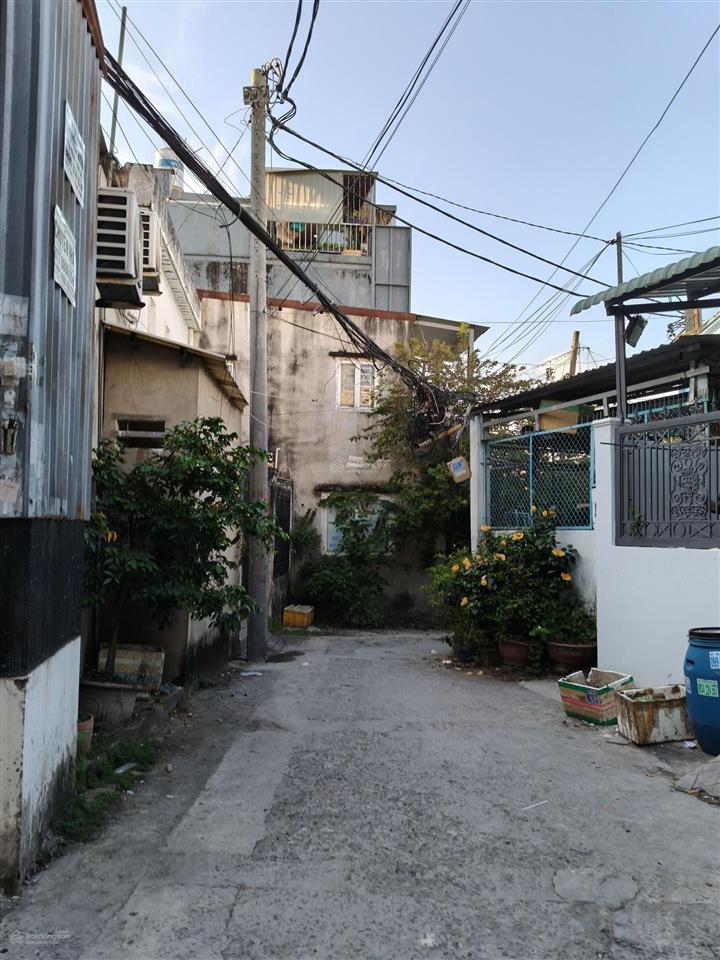 Bán nhà đường số 3 phường tăng nhơn phú b, 70m2 giá 4 tỷ 2 tl.