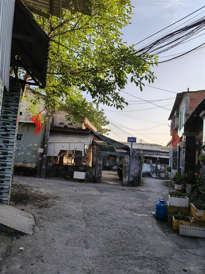 Bán nhà đường số 3 phường tăng nhơn phú b, 70m2 giá 4 tỷ 2 tl.