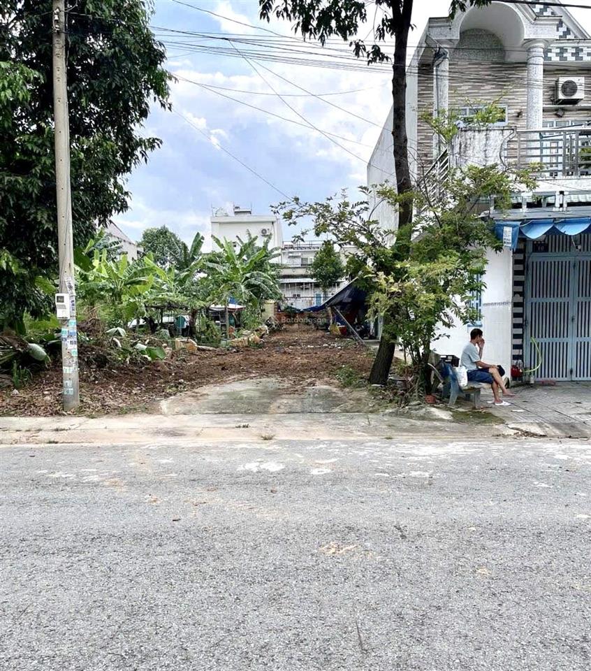 100m2 đất mặt tiền ngay trung tâm chợ tp tân uyên gần kcn giá 720tr