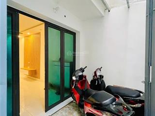 Chủ cần bán gấp, quận đống đa, 46m2, 3 tầng , nhỉnh 6tỷ, công năng đầy đủ, gần phố, nhà đẹp ở luôn