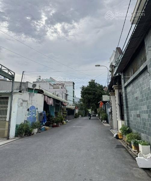 Bán lô đất thổ cư 80m2, ngang 5m dài 16m mặt tiền hà huy giáp, thạnh lộc,quận 12 1tỷ850 sổ sẵn