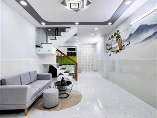 Bán ngộp căn nhà 70m2  cạnh chợ bà điểm, hóc môn đang cho thuê 7 tr/tháng, nhiều tiện ích, shr