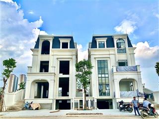 Biệt thự đơn lập có hầm siêu vip