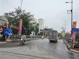 Chủ cần tiền thanh khoản nhờ bán gấp mảnh đất lô góc 40m ô tô ngủ trong đất