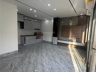 Tôn đức thắng  nhà đẹp  xây mới 7 tầng  cách 1 nhà ra phố  tt đống đa
diện tích 35m x mt 7m.