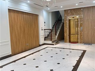 Siêu phẩm phân lô hoàng quốc việt nhà mới 6 tầng ô tô tránh vỉa hè ngõ thông 50m