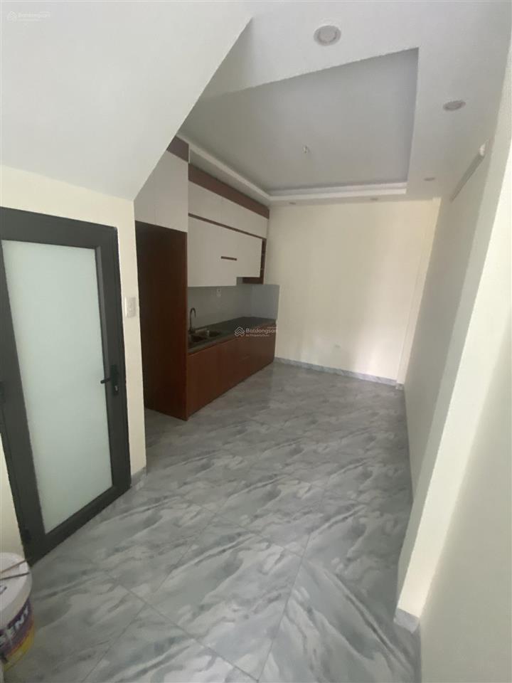 Bán nr 4pn + 3wc tại cổ bản, 3,5 tỷ, 35,2m2, hà đông, hà nội giá siêu hời
