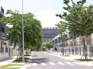 Bán nhà phố 5.5m x 20m, phoneix central 3 mặt sông giá giá chỉ từ 8.2 tỷ